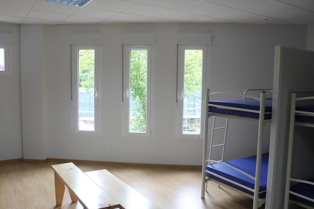 Pension-Albergue Puente Ribeira Саррия Номер фото
